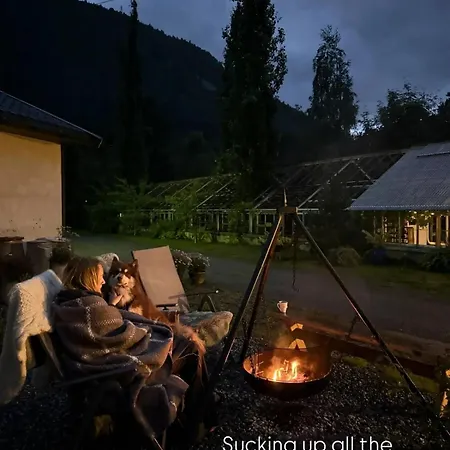 Semesterbostad Glamping - Telt 4 Vakker Glampingplass Med Landlig - Midt I Ren Og Gronn *