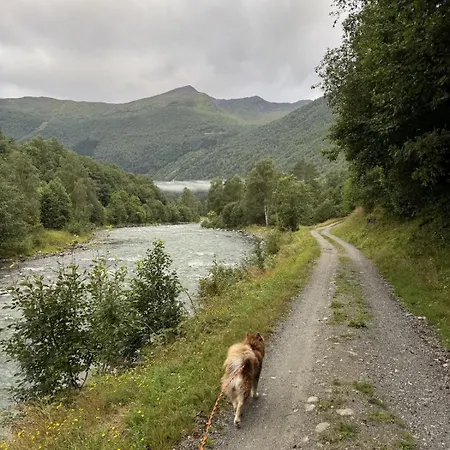 Glamping - Telt 4 Vakker Glampingplass Med Landlig - Midt I Ren Og Gronn Semesterbostad *